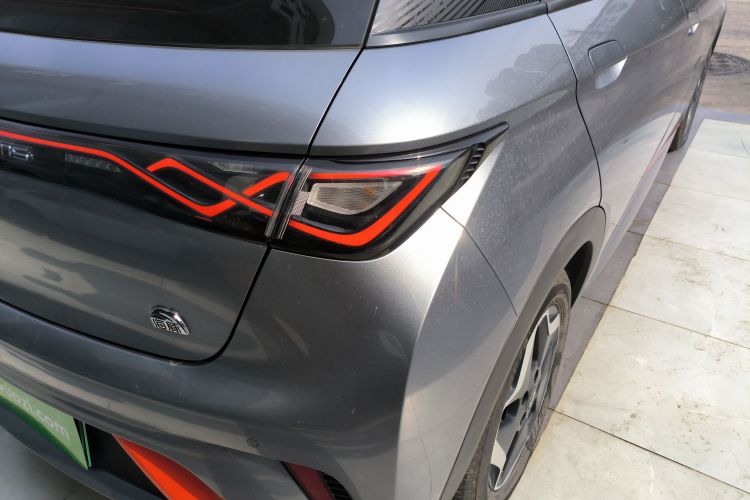 比亚迪 海豚 2021款 405km 时尚版车身外观9