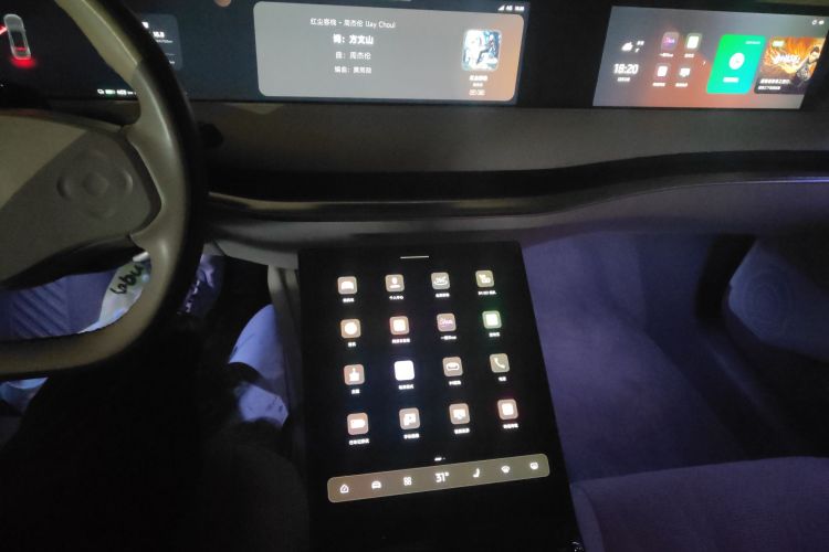 智己汽车 智己L7 2022款 Dynamic中控内饰16