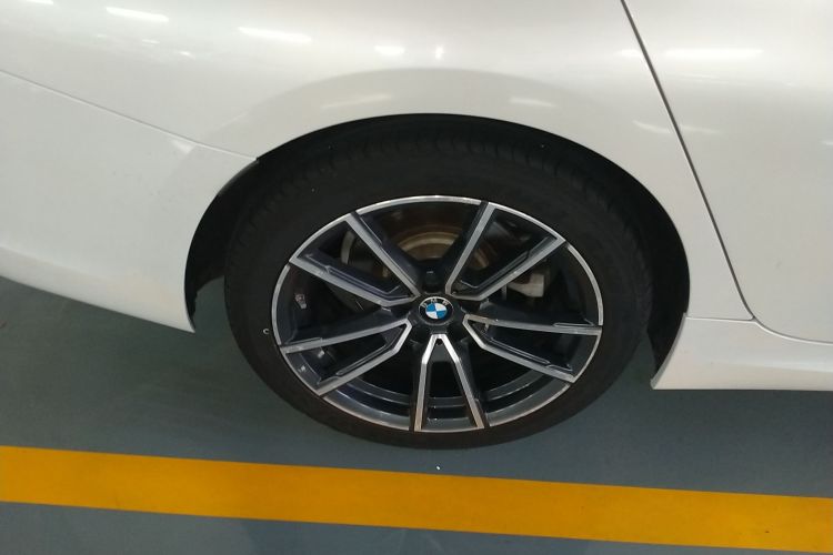 宝马3系 2021款 325Li M运动套装车身外观56