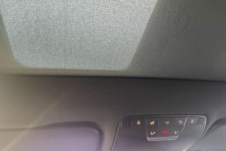 奔驰GLC 2016款 GLC 300 4MATIC 豪华型中控内饰22