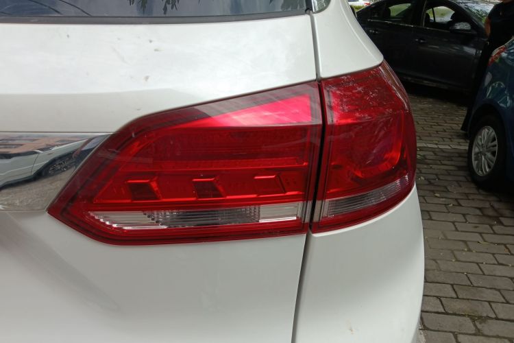 哈弗H6 Coupe 2021款 智联版 1.5T 自动两驱豪华智联版车身外观9