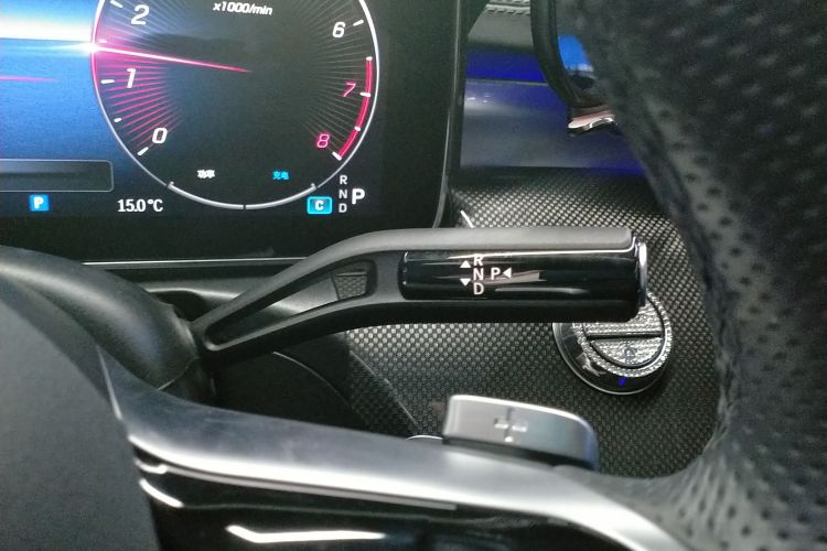 奔驰C级 2023款 改款二 C 260 L 运动版局部细节18