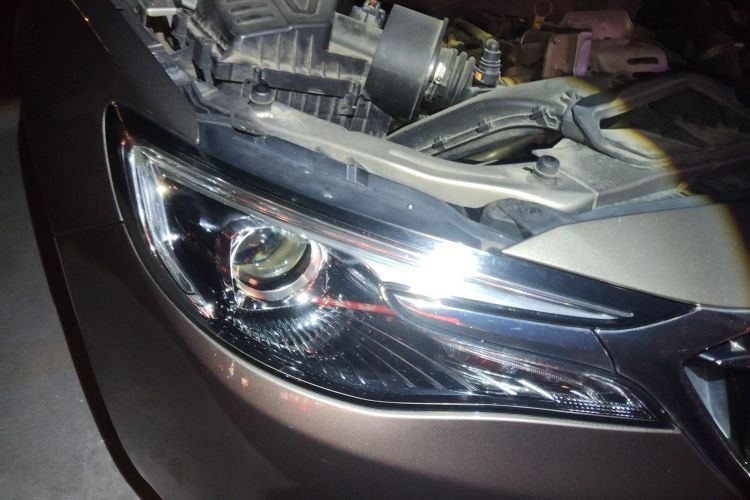 别克 英朗 2019款 15T 手动精英型 国VI车身外观8