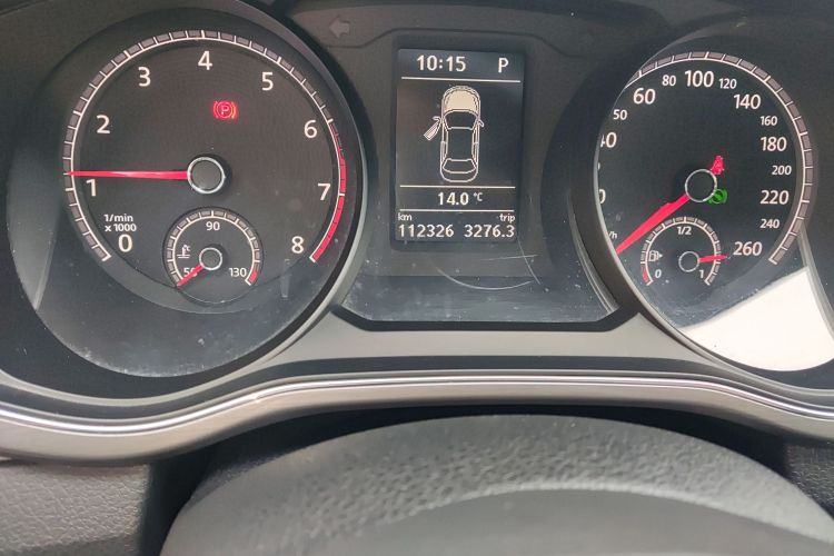 大众 帕萨特 2016款 330TSI DSG尊荣版中控内饰15