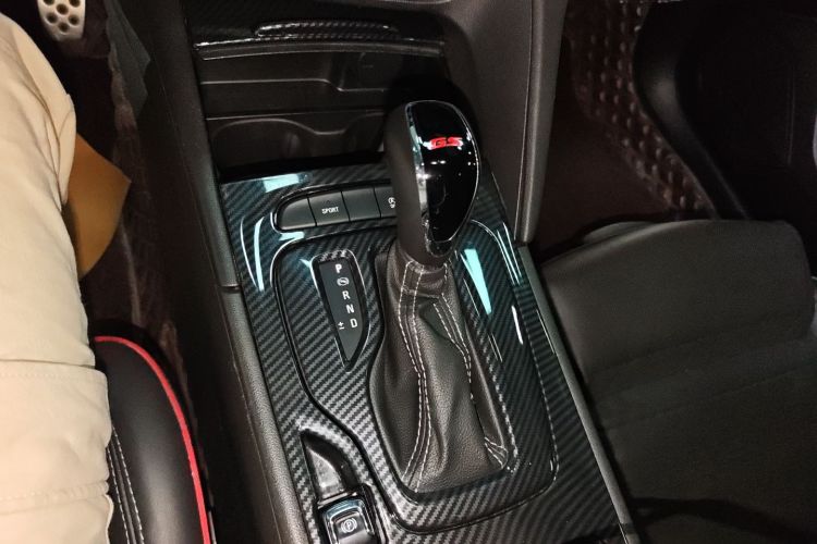 别克 君威 2019款 GS 28T 精英型 国VI中控内饰18