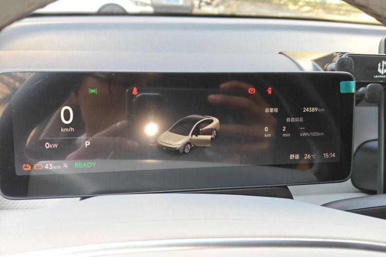 零跑汽车 零跑B01 2025款 650悦享版局部细节14