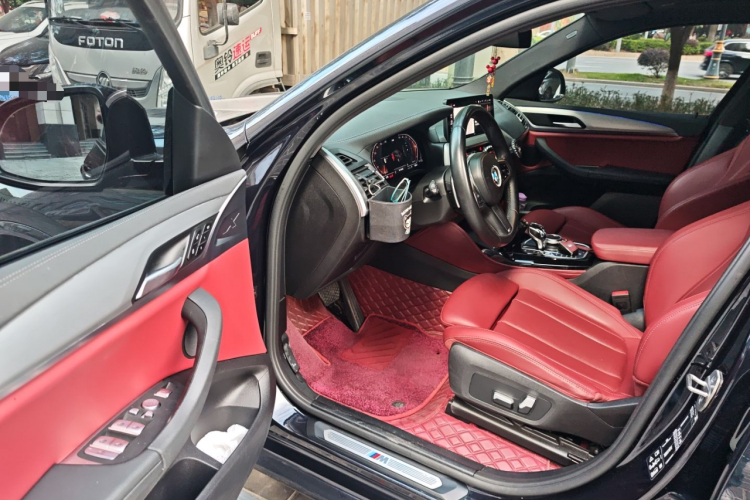 宝马X4 2022款 xDrive 25i M运动套装中控内饰20