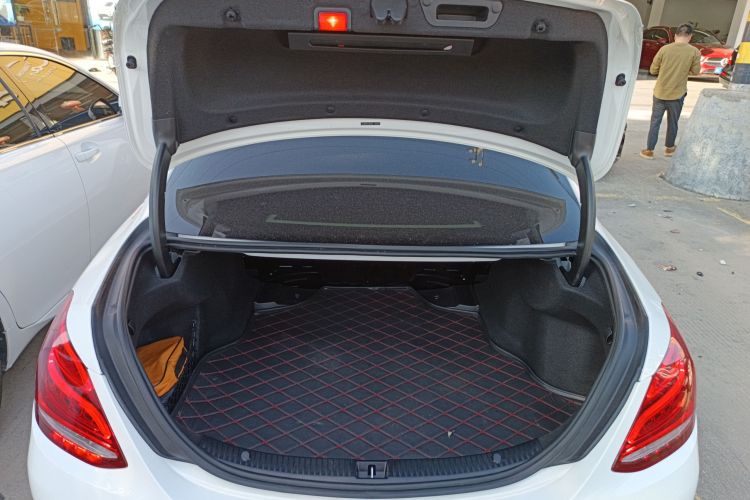 奔驰C级 2016款 C 200 L 运动型机舱底盘23