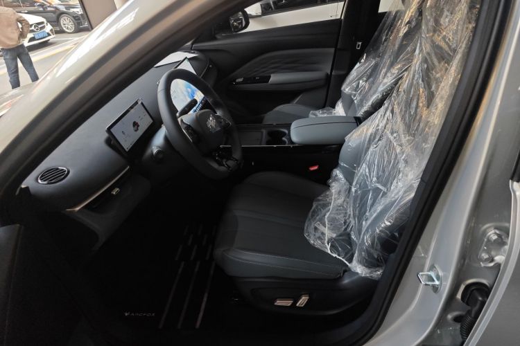 ARCFOX极狐 极狐T1 2025款 425 PRO中控内饰19