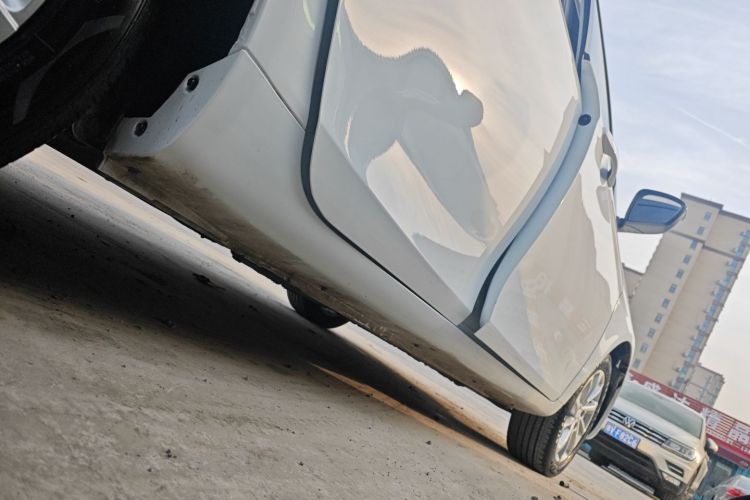 吉利汽车 帝豪 2021款 UP 1.5L CVT豪华型局部细节9001