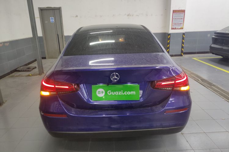 奔驰A级 2020款 A 180 L车身外观6