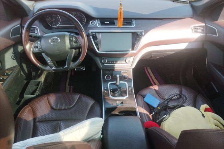 陆风X7 2015款 2.0T 全景尊贵版中控内饰7002