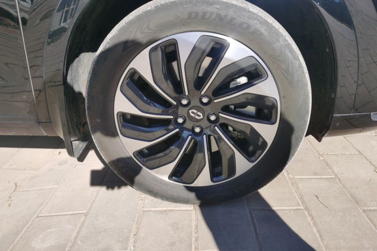 鸿蒙智行 问界M7 2024款 1.5T 后驱Plus版 5座车身外观10