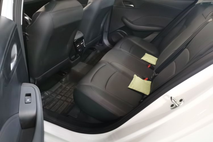 荣威i5 2026款 1.5L CVT豪华版中控内饰7004