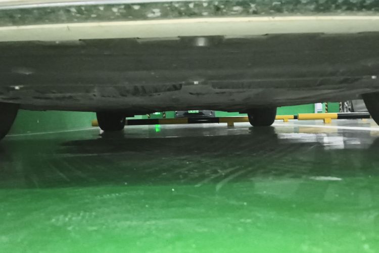 奔驰A级 2022款 改款三 A 200 L 运动轿车时尚型局部细节9008