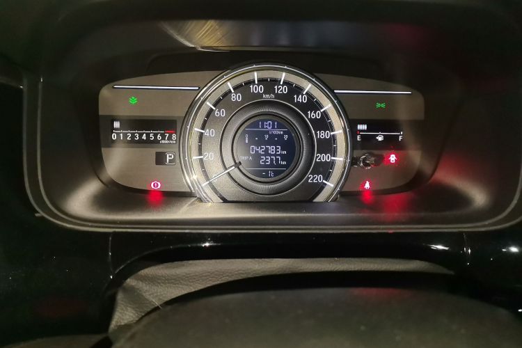 本田 艾力绅 2016款 2.4L 风尚版中控内饰15