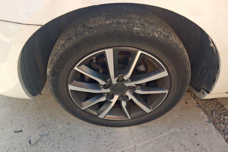 吉利汽车 帝豪 2019款 领军版 1.5L CVT向上亚运版 国VI车身外观6007