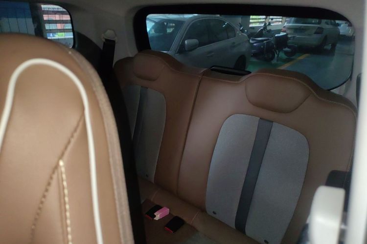 五菱汽车 宏光MINIEV 2022款 GAMEBOY 200km 玩咖款 磷酸铁锂中控内饰7004