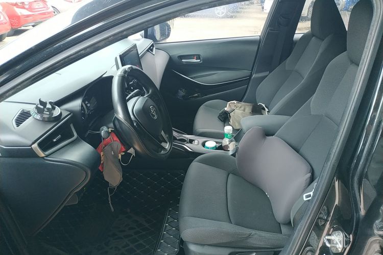 丰田 雷凌 2021款 双擎 1.8H E-CVT豪华版局部细节19