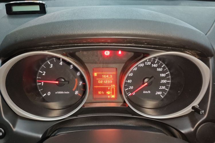 三菱 劲炫ASX 2018款 1.6L 手动两驱灵动版中控内饰14