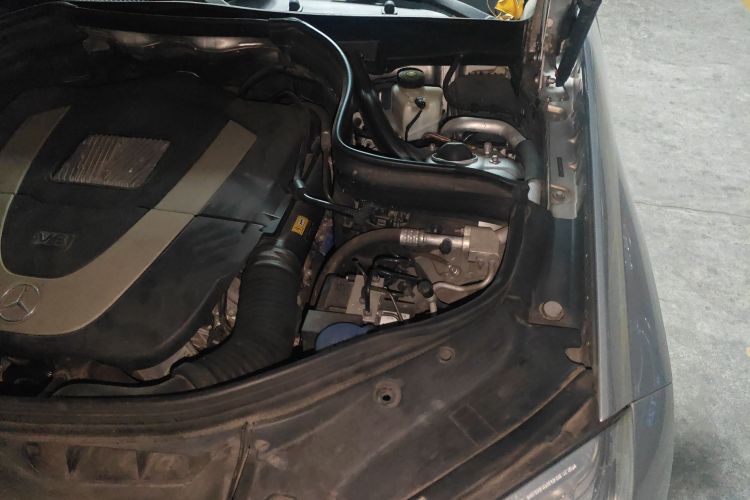 奔驰GLK级 2013款 改款 GLK 300 4MATIC 时尚型局部细节9007