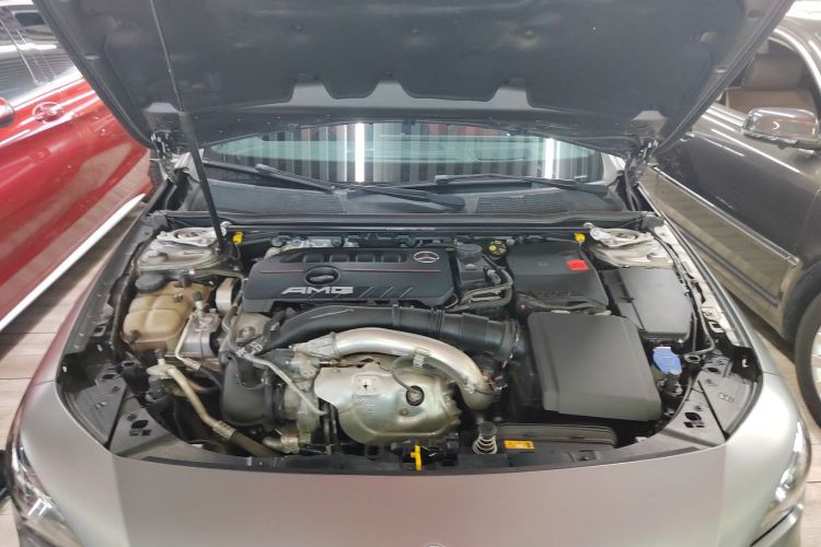 奔驰CLA AMG 2021款 AMG CLA 35 4MATIC机舱底盘24