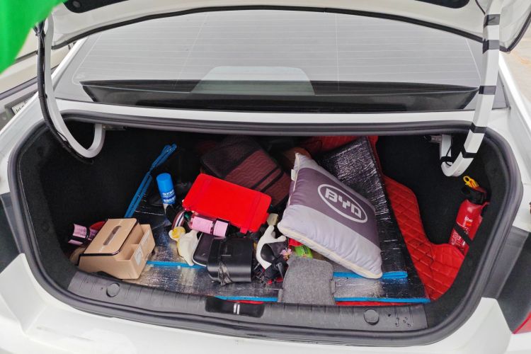 吉利汽车 帝豪新能源 2022款 EV Pro 网约版 磷酸铁锂机舱底盘23