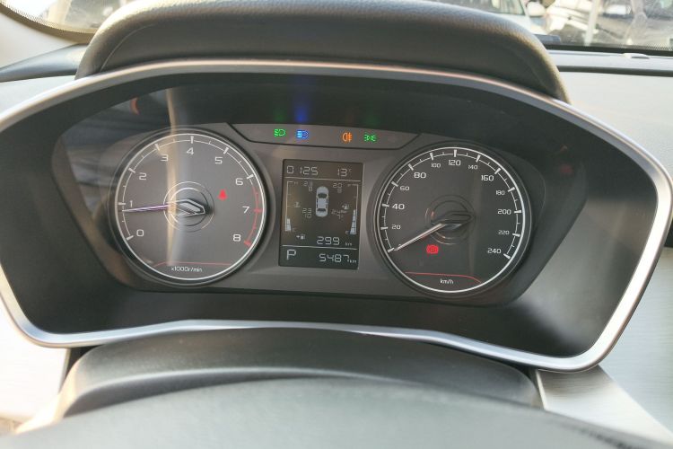 吉利汽车 缤越 2024款 1.5T DCT龙腾版中控内饰14