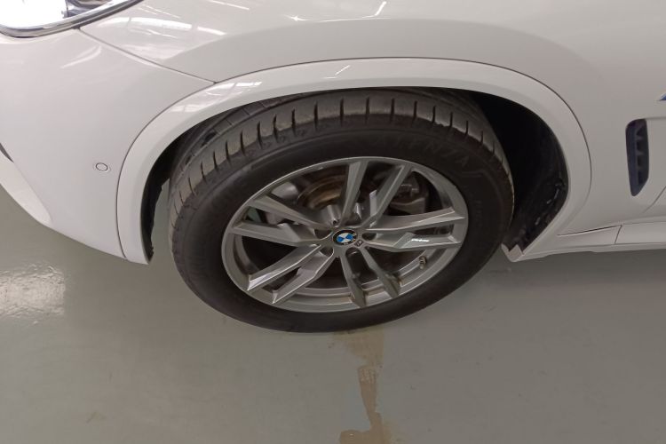 宝马X4 2020款 xDrive25i M运动套装车身外观6002