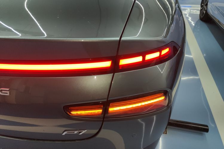 小鹏P7 2023款 P7i 702 Max车身外观6001