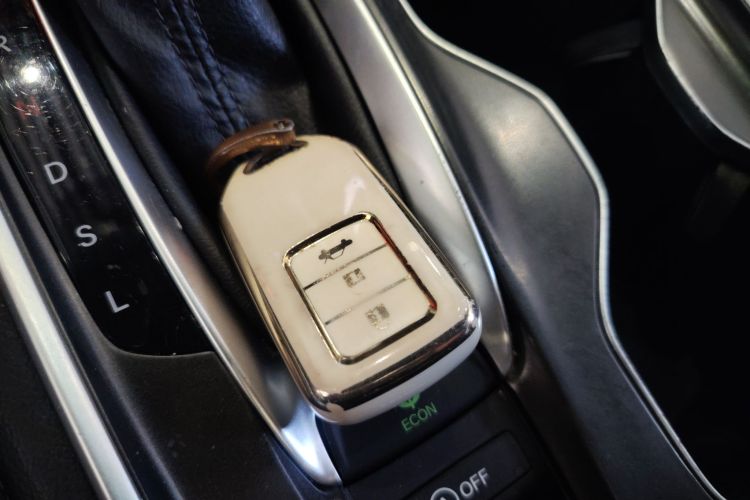 本田 雅阁 2018款 260TURBO 精英版 国VI中控内饰7001