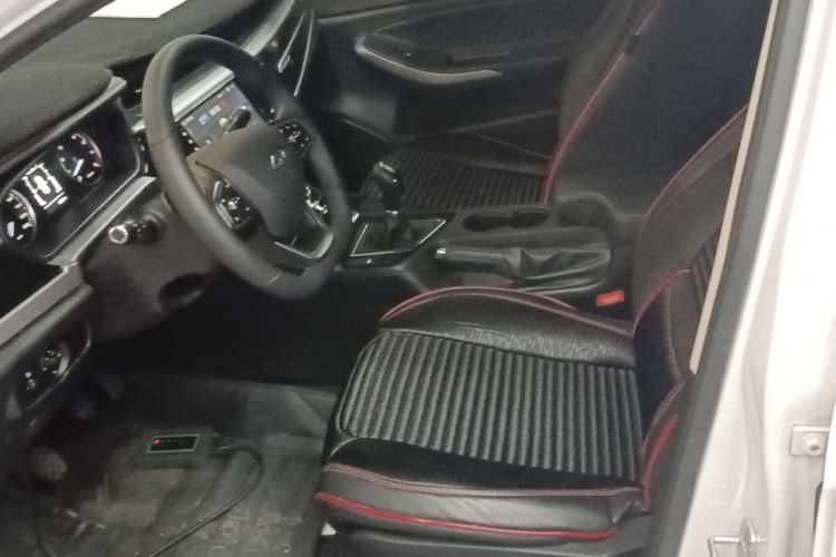 奇瑞 艾瑞泽5 2021款 PRO 1.5L 手动青春版中控内饰19