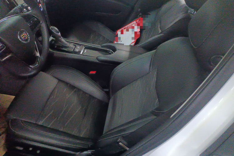 凯迪拉克ATS-L 2014款 25T 舒适型中控内饰19