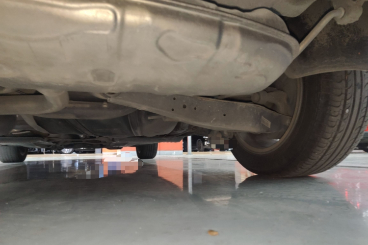 大众 途安 2015款 1.4T DSG舒适版5座局部细节9002