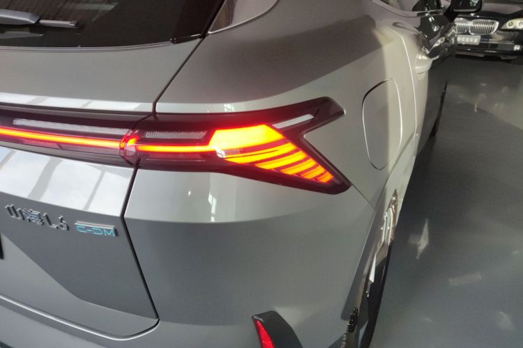 捷途山海L6 2024款 1.5TD DHT ULTRA车身外观9