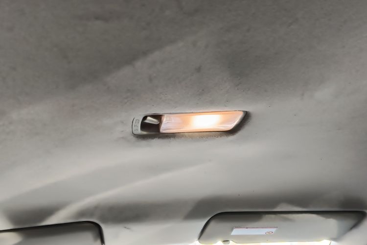 日产 骊威 2013款 1.6XL 手动豪华版中控内饰22