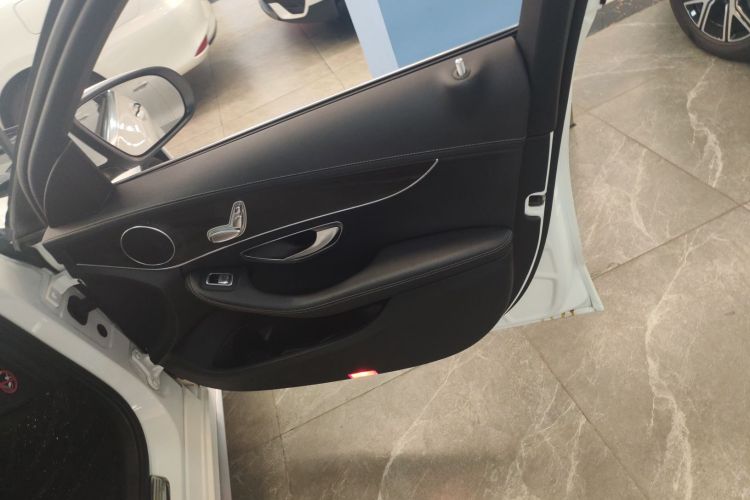 奔驰C级 2021款 C 200 L 时尚型运动版中控内饰42