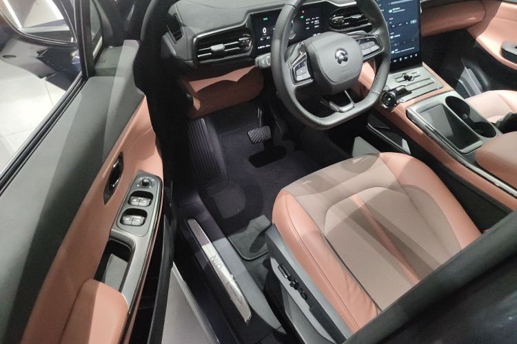 蔚来EC6 2020款 615KM 性能版中控内饰7003