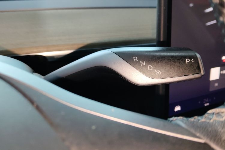 特斯拉 Model 3 2022款 后轮驱动版中控内饰18