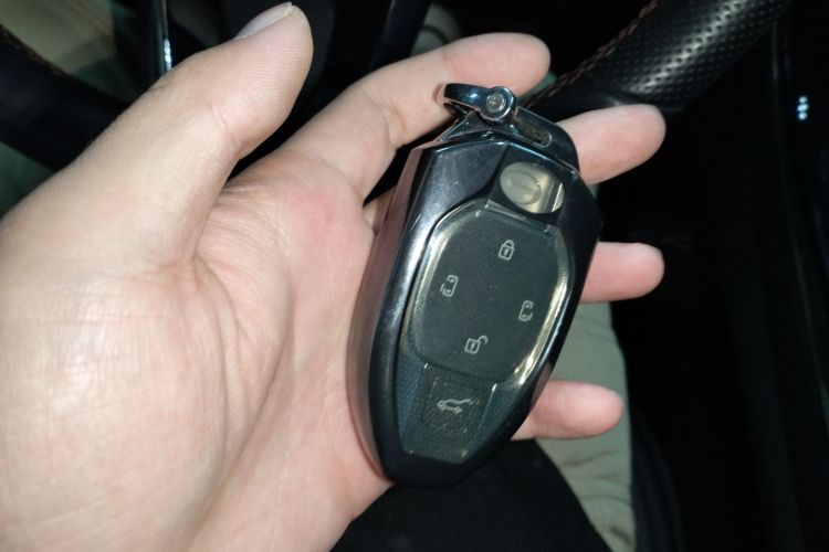 广汽传祺 传祺M8 2023款 宗师系列 400T 至尊版中控内饰11