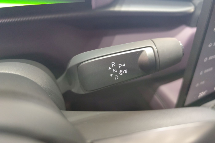 小鹏P7 2025款 702 长续航 Ultra局部细节18