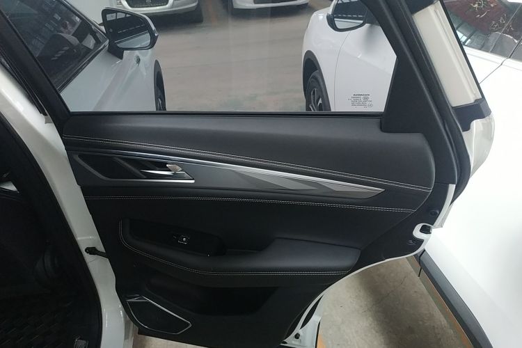 长安CS85 COUPE 2019款 2.0T 自动动版 国V中控内饰45