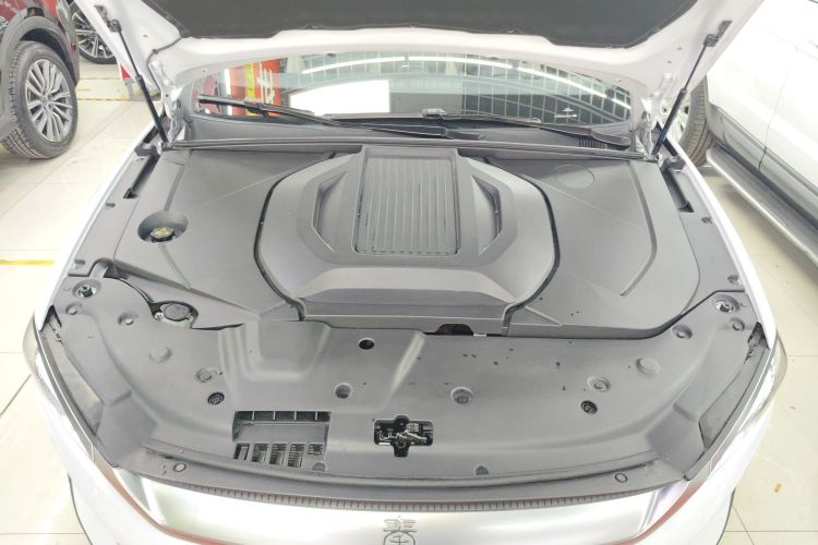 比亚迪 秦PLUS 2021款 EV 500KM 豪华型机舱底盘24