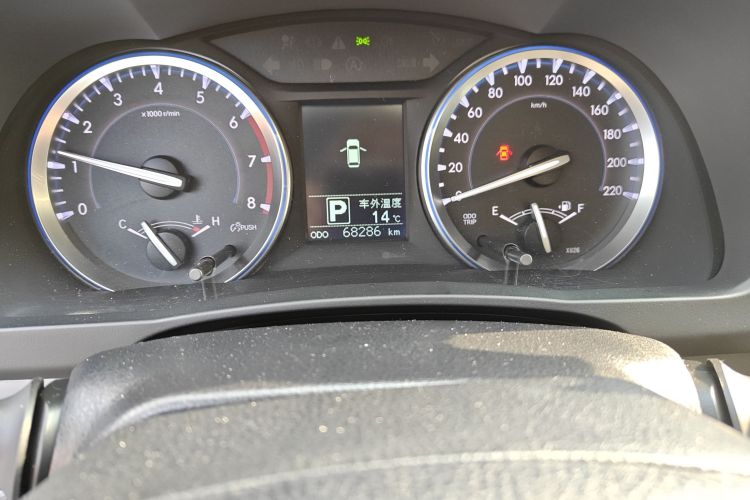 丰田 汉兰达 2017款 2.0T 四驱豪华版 7座中控内饰15