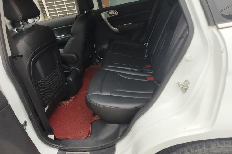 哈弗H6 2015款 升级版 1.5T 手动两驱精英型中控内饰21