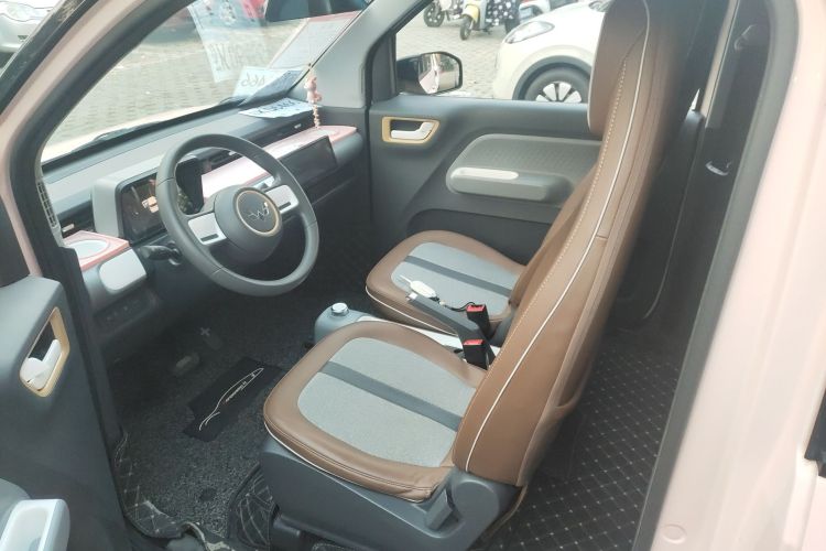 五菱汽车 宏光MINIEV 2022款 GAMEBOY 200km 玩乐款 磷酸铁锂中控内饰19