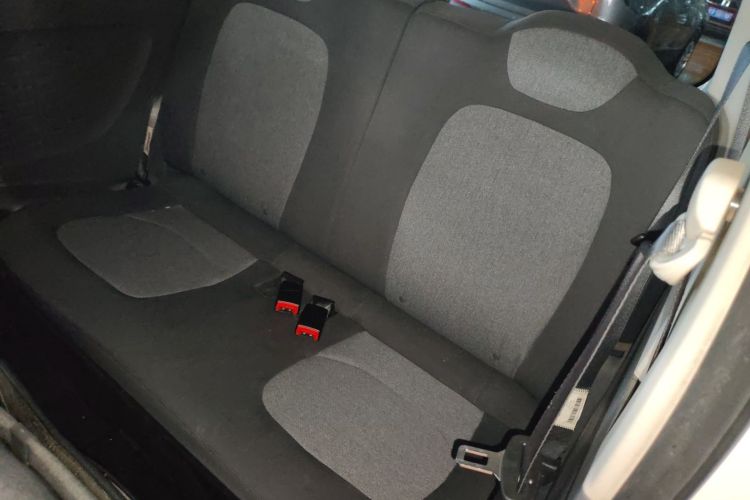 五菱汽车 宏光MINIEV 2022款 马卡龙臻享款 磷酸铁锂中控内饰7004