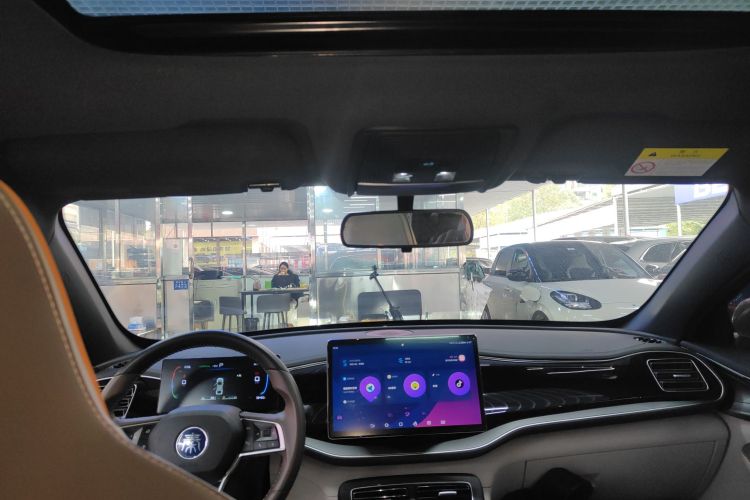 比亚迪 秦PLUS 2023款  冠军版 DM-i 120KM超越型中控内饰22