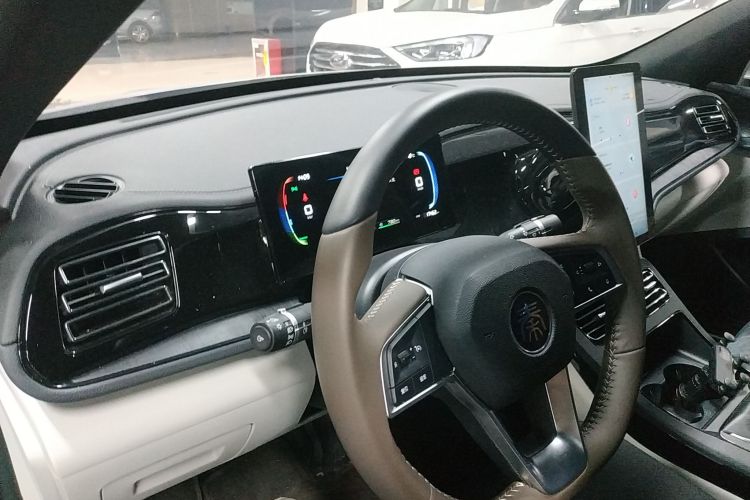 比亚迪 秦PLUS 2024款 荣耀版 DM-i 55KM领先型中控内饰12