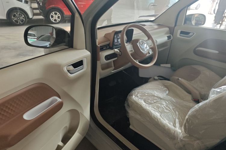 五菱汽车 宏光MINIEV 2024款 第三代 215km 青春版中控内饰7003